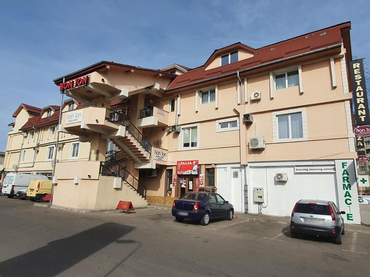 Bon Ton Residence Drobeta Turnu Severin Exterior photo